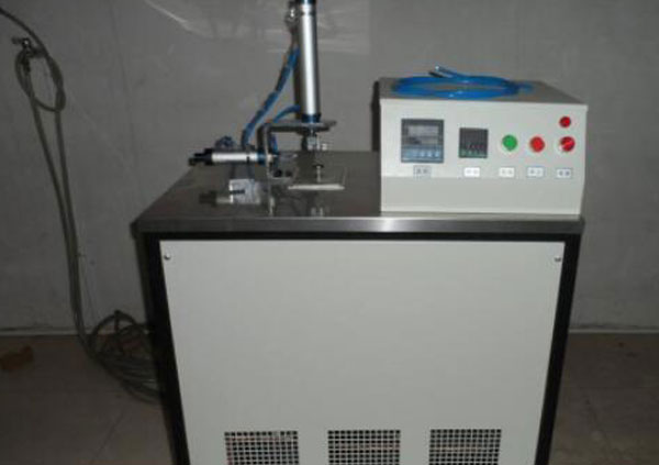 橡膠低溫脆性機